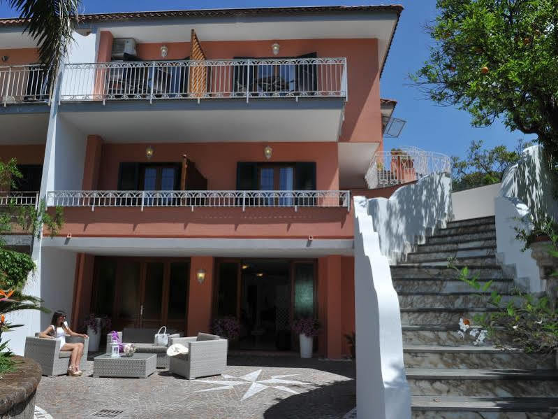 Relais Francesca Bed and Breakfast Piano di Sorrento Exteriör bild